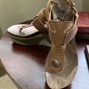 OTBT Joyride Copper Wedge sandal